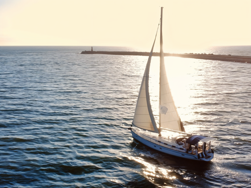 Passeio de barco à vela